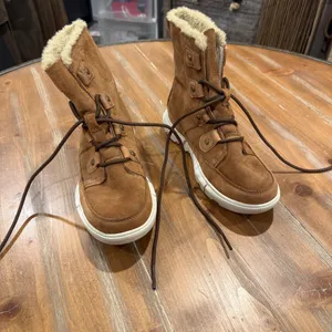 Sorel Boots Women's Size 5 Explorer II Joan Tan Suede Faux Fur Waterproof Snow thumbnail 1