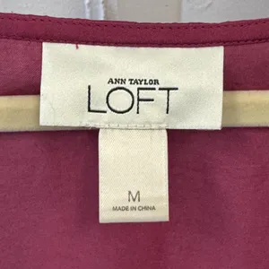Ann Taylor LOFT Magenta Pink Ruffle V-Neck Sleeveless Blouse Top Size Medium thumbnail 6