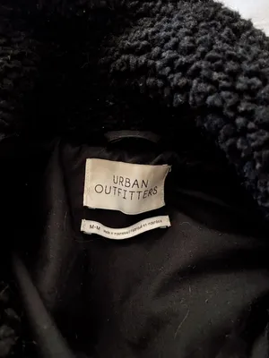 Urban Outfitters Puffy Jacket Size M. thumbnail 2