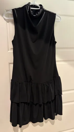 Black Dress thumbnail 1