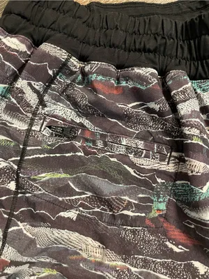 lululemon athletica Black Patterned Run Hotty Hot Short Accents Size 10 thumbnail 4