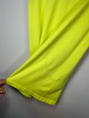 Lululemon Woman's Swiftly Tech Yellow Lime Seamless Short Sleeved Shirt Top Sz 4 thumbnail 5