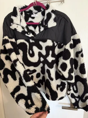 Grayson Threads Black and White Fleece Pullover thumbnail 1