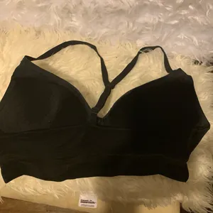 Victoria's‎ Secret Black Bra thumbnail 2