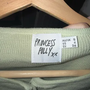 Princess Polly Michael Cropped Cardigan Top in Green thumbnail 3