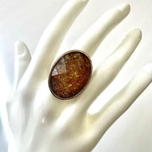 Gold tone amber tone cocktail ring Gold thumbnail 1
