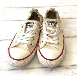 Converse All Star Chuck Taylor White Low Tops Women’s Size 9 thumbnail 1