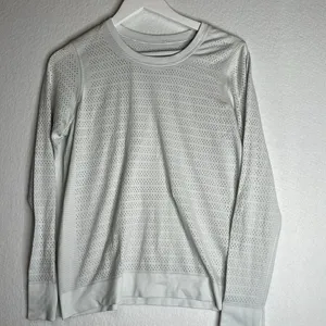Lululemon Athletica Gray Swiftly Breathe Long Sleeve thumbnail 3