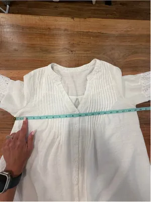 White Eyelet Puff Sleeve Pintuck Blouse Button Front High Low Tunic Boho Cottage thumbnail 7