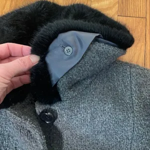 TALBOTS Boucle Wool Blend Coat Grey Faux Fur size Small Petite‎ thumbnail 7