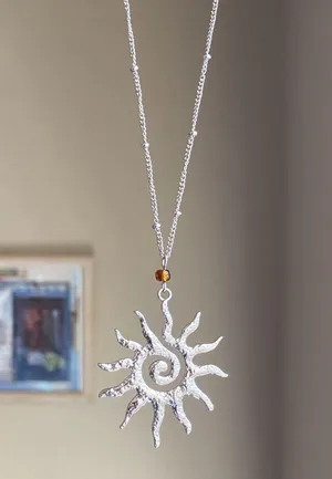 Handmade stainless steel sun boho retro vintage style necklace☀️ thumbnail 4