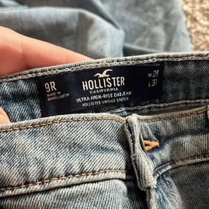 NWOT Hollister ultra high-rise dad jeans thumbnail 7