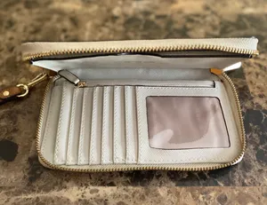 Michael Kors Wallet thumbnail 5