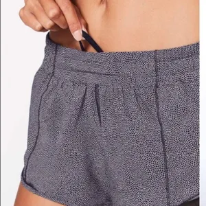 Lululemon Hotty hot Short thumbnail 8