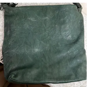 Pallie Bags Phin Forest Green Leather Hobo Slouchy Purse Twisted Strap Tassel thumbnail 2