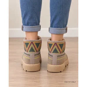 Bernardo Drea Embroidered Suede Sheepskin Lined Ankle Boots Women's 7M thumbnail 10