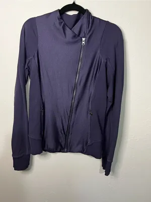 Lululemon Emerge Renewed Purple Asymmetrical Zip Up Athletic Jacket thumbnail 2