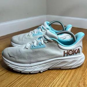Hoka One One Arahi 7 “Frost Rose Gold” Size 9W B NO BOX thumbnail 5