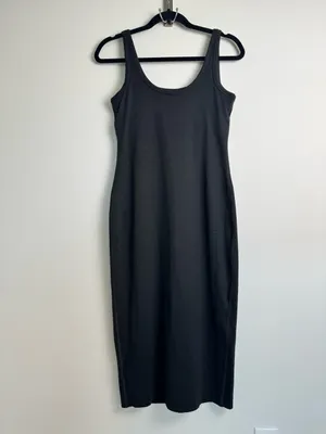 NWOT Vuori Halo Essential DreamKnit Midi Dress Black M thumbnail 6