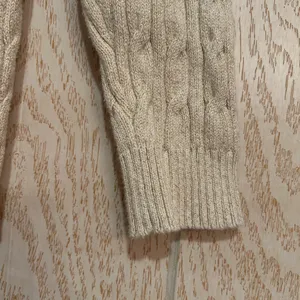 Charter Club Women’s Large Beige Cable Knit Sweater thumbnail 4