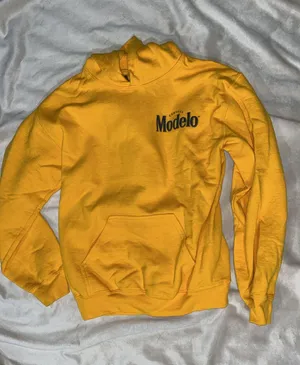 Modelo Hoodie Yellow thumbnail 2