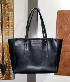 Marc Jacobs Black Leather Tote thumbnail 1