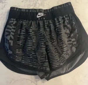 Nike Air Dri-FIT Women’s Small Running Shorts Black Gray Geometric Lined 3” thumbnail 1