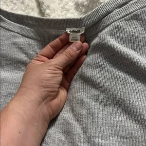 Garage L/4 grey knitted cropped long sleeve thumbnail 2