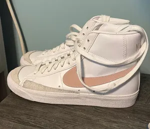 Nike blazers  thumbnail 1
