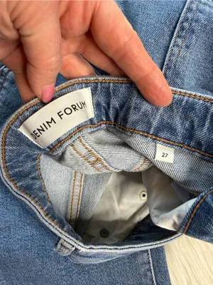 Denim Forum Aritzia High Rise Yoko Slim Jeans thumbnail 4