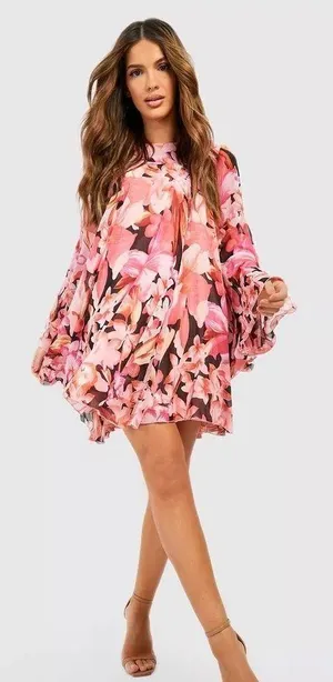 Boohoo FLORAL PRINT FLARED SLEEVE SMOCK DRESS thumbnail 1