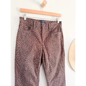 J.Crew Factory | NWOT Leopard Mid-Rise Flare Crop Jeans | Sz 26 thumbnail 3