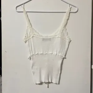 Brandy Melville Lace Top thumbnail 5