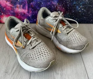 Brooks Ghost 16 Womens Size 7.5 White Orange Athletic Running Shoes‎ Sneakers thumbnail 1