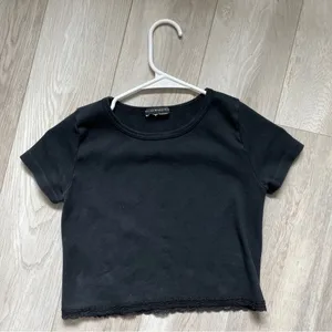 Brandy Melville Ribbed Lace Trim Crop T Shirt Black (one size) indie coquette thumbnail 1
