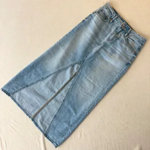 American Eagle‎ Low Rise Maxi Denim Skirt Light Wash Size 000 thumbnail 1