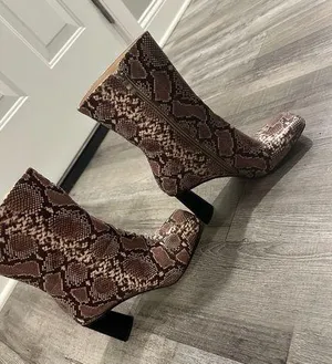 Pretty Little Thing Snake Skin Patterned Boots thumbnail 1