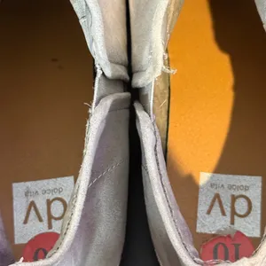 Dolce Vita High Top Platform Sneakers Ankle Bootie Womens 10 Gray Faux Suede thumbnail 4