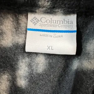 Columbia Vest Womens XL Black Gray Fleece Full Zip Pockets Outdoor Layer Warm thumbnail 9