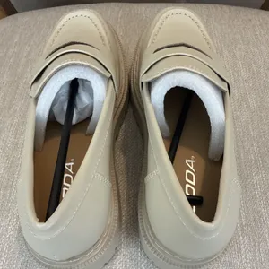Soda Women's Chunky Platform Loafers White Lug Sole Y2K Style size 7.5 classic preppy thumbnail 8