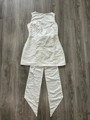 New Showpo Kartia Mini Dress Fitted Low Back Bow Dress In Off White Size Large thumbnail 8