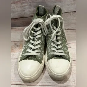 The Smiley® company High-Top green Sneaker size 8 American Eagle. thumbnail 3