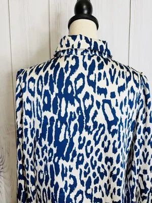 Entro Abstract Button Down Satin Top Smocked Cuff Ruffle Sz L Blue Ivory NWOT thumbnail 6