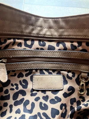 Jessica Simpson Classic Brown Leather Studded Hobo Shoulder Bag Purse Boho Chic thumbnail 4