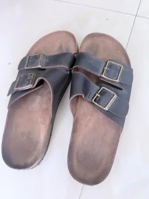 White mountain dark double-buckle slide sandals featuring dual adjustable straps and contoured thumbnail 4