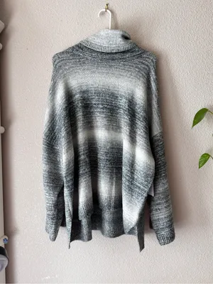Marled Gray Cowl Neck Oversized Sweater Size L thumbnail 4