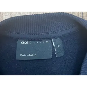 ASOS Malibu Yacht Club Graphic Sweatshirt XS Navy‎ thumbnail 11