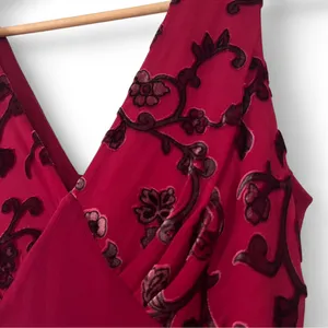 Vintage 90s Jonathan Martin Studio 100% Silk V-Neck Midi Dress Size S thumbnail 3
