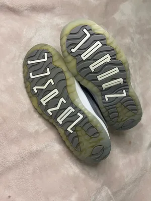Air Jordan 11 Retro 'Cool Grey' kids shoes size 1.5Y thumbnail 6
