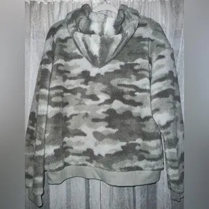 NWT Maurices Camo Sherpa Henley Hoodie size large thumbnail 5